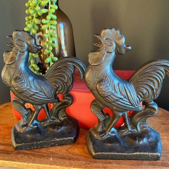 Vintage Accents Vintage Cast Iron Rooster Chicken Bookends Doorstop